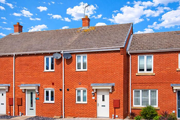 2 Bedroom Terraced House For Sale In Thistle Drive, Desborough, NN14
