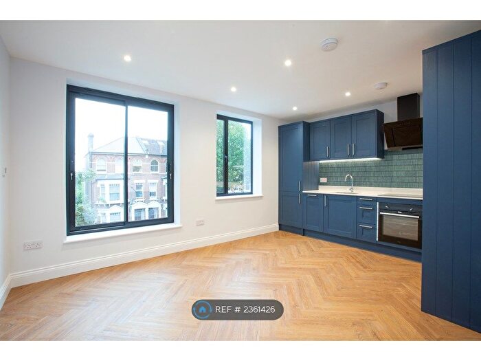 1 Bedroom Flat To Rent In Sarre Road, London, NW2