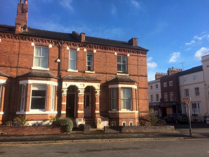 1 Bedroom Flat To Rent In Grove Street, Leamington Spa CV32