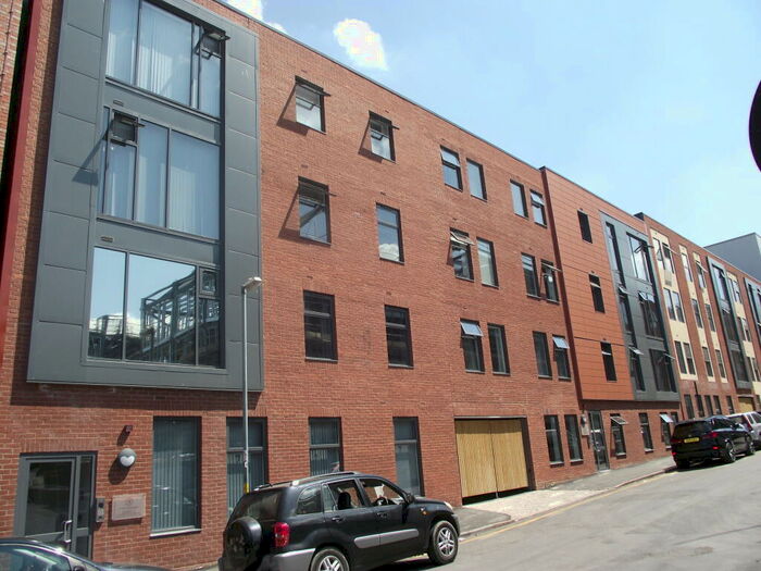 2 Bedroom Flat To Rent In The Foundry, - Carver Street, Birmingham, West Midlands, B1