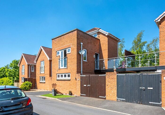 3 Bedroom Detached House For Sale In Hazelmere Avenue, Buckshaw Village, Chorley, PR7