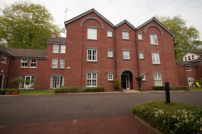 2 Bedroom Apartment To Rent In Charnley Grange, Lostock, BL6