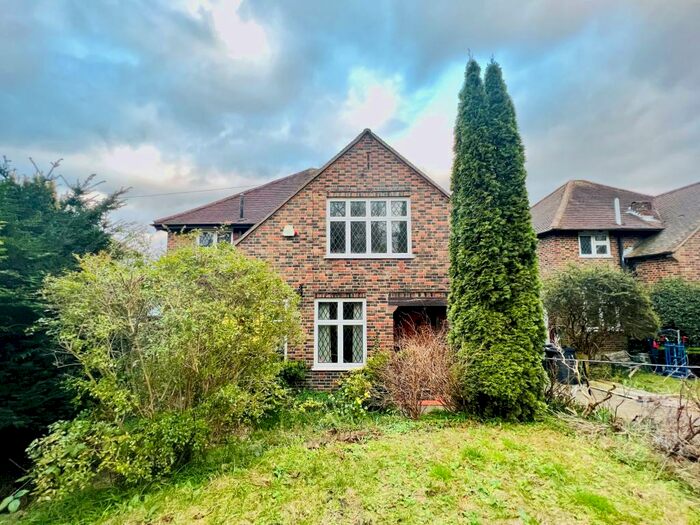 4 Bedroom Detached House To Rent In Riddlesdown Avenue, Purley, CR8