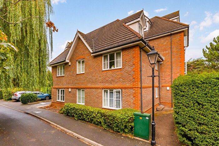2 Bedroom Flat To Rent In Catherine Place, Harrow, HA1
