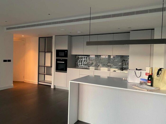 2 Bedroom Flat To Rent In White City Living, London, W12