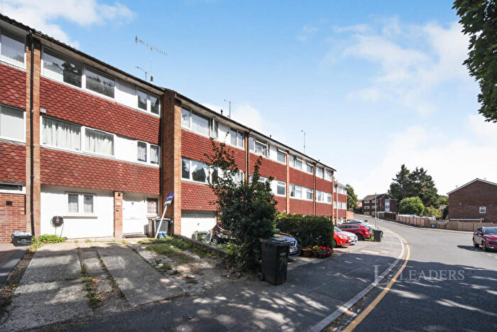 2 Bedroom Flat To Rent In Falconers Road, Luton, LU2