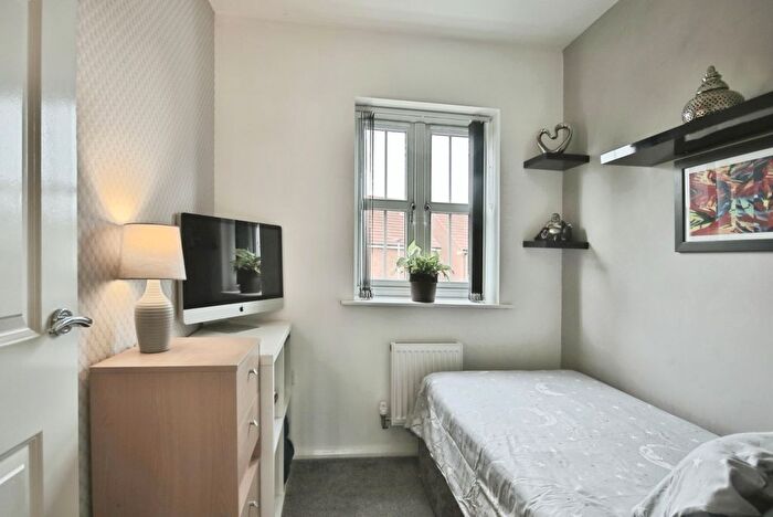 3 Bedroom End Terrace House For Sale In Northgate, Hull, HU7