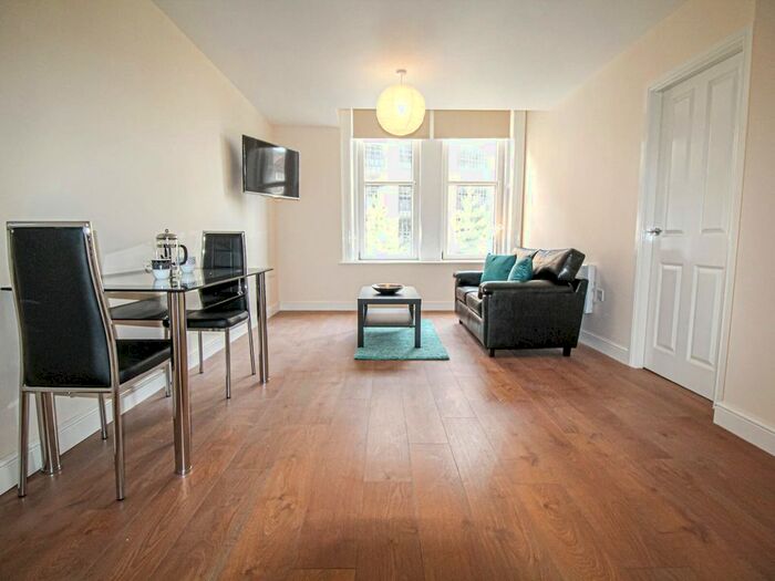 1 Bedroom Flat To Rent In East Parade, Harrogate, HG1