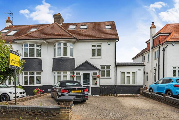 4 Bedroom Semi-Detached House To Rent In Layhams Road West Wickham, BR4