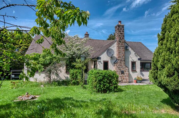 4 Bedroom Detached Bungalow For Sale In Newhaven, Buxton, SK17