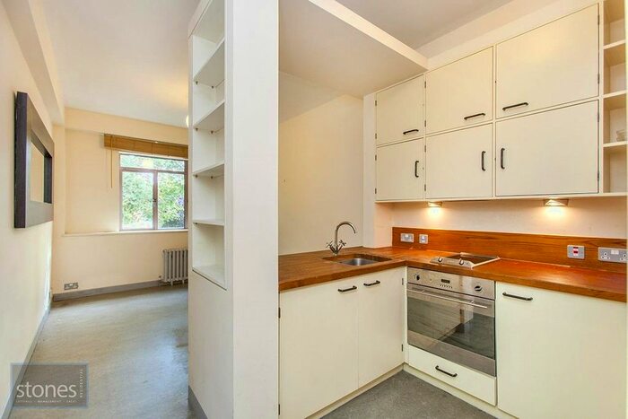 Studio To Rent In The Isokon, Lawn Road, Belsize Park, London, NW3