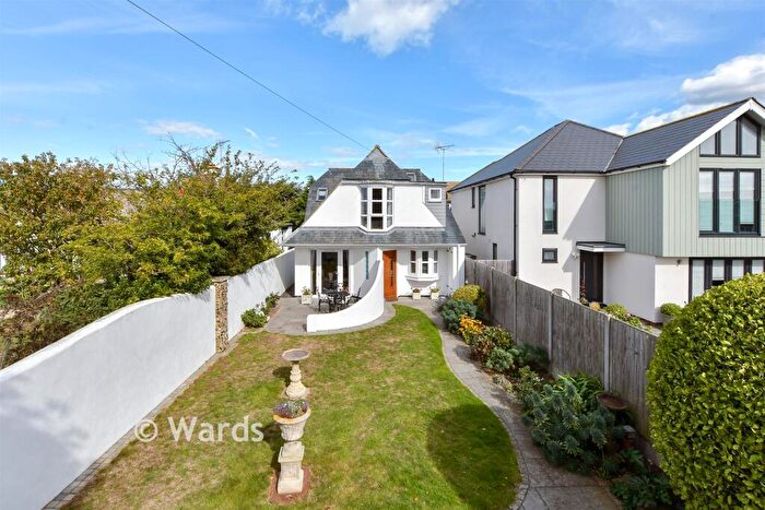 4 Bedroom Detached House For Sale In Harold Road, Margate, Kent, CT7