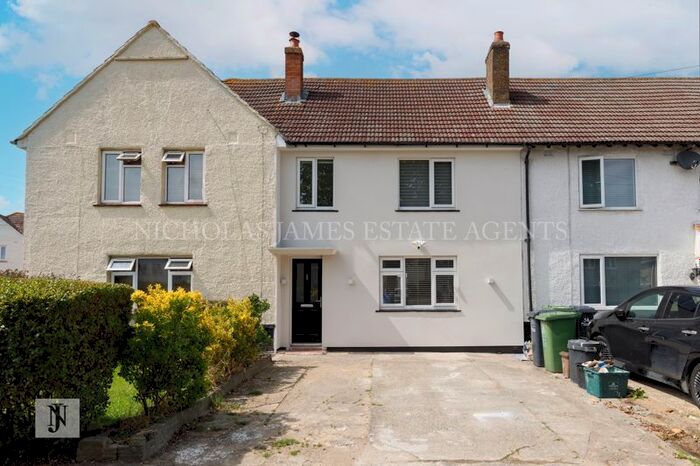 3 Bedroom Terraced House To Rent In Goffs Oak Avenue, Goffs Oak, Waltham Cross, EN7