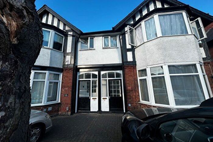 1 Bedroom Flat To Rent In Fountain Road, Birmingham, B17