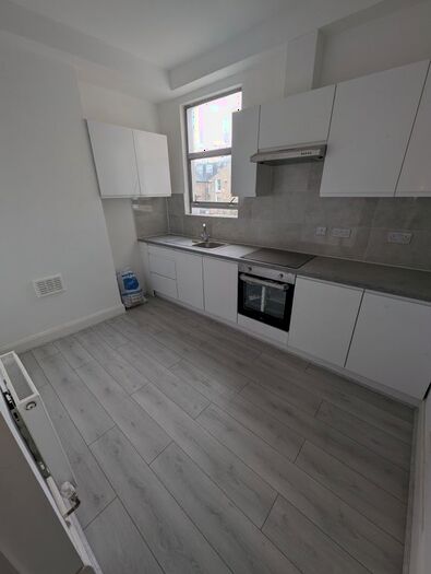 1 Bedroom Flat To Rent In Reighton Road, London, E5