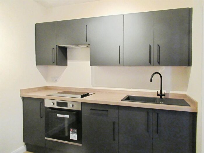 2 Bedroom Flat To Rent In Claremont Street, Oulton, Leeds, LS26