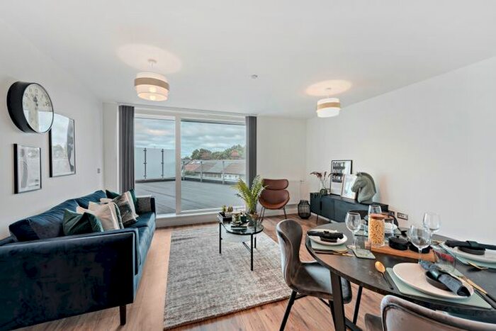 1 Bedroom Flat To Rent In Blyth Road, Hayes UB3