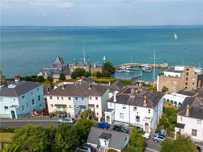 3 Bedroom Semi-Detached House For Sale In Castle Road, Cowes, Isle Of Wight, PO31