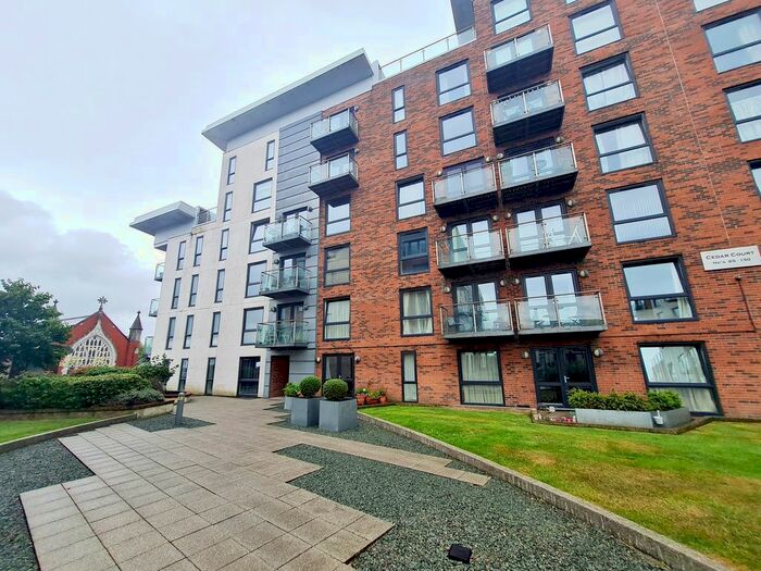 2 Bedroom Flat To Rent In Cedar Court, Longfield Centre, Prestwich, M25