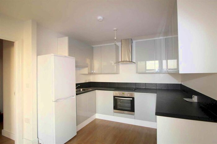 2 Bedroom Flat To Rent In London Road, Lowfield Heath, RH10