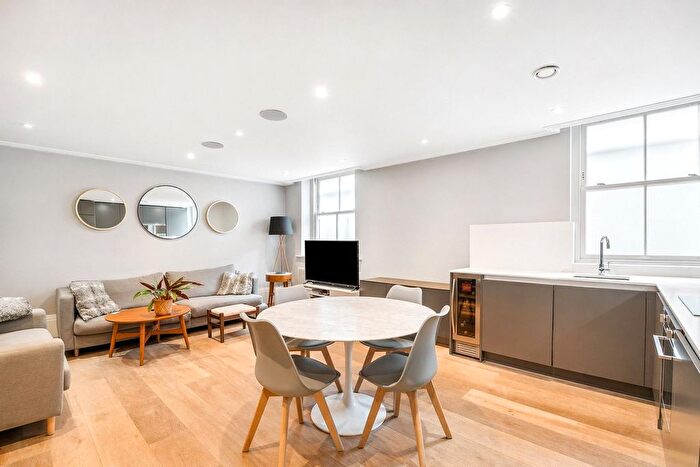 2 Bedroom Flat To Rent In East Hill, SW18