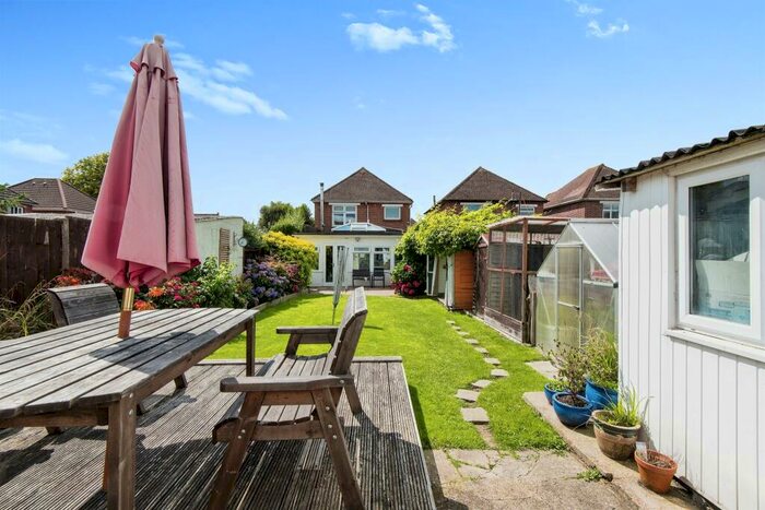 4 Bedroom Detached House For Sale In Margam Avenue, Southampton, SO19