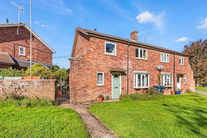 3 Bedroom Semi-detached House For Sale In Misbourne Drive, Great Missenden, HP16