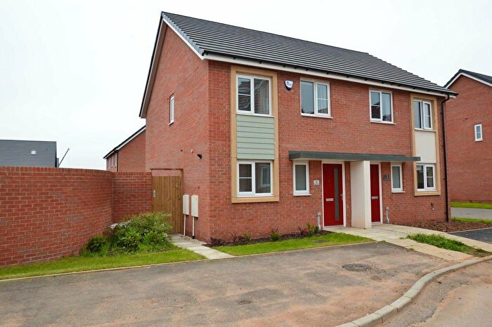 3 Bedroom Semi-Detached House To Rent In Maiden Road, Shirebrook, Mansfield, Derbyshire, NG20