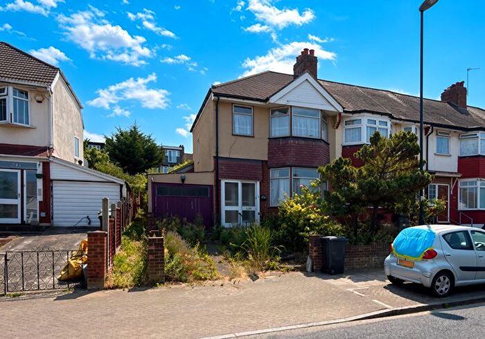3 Bedroom Semi-Detached House For Sale In Dunkery Road, Mottingham, London, SE9