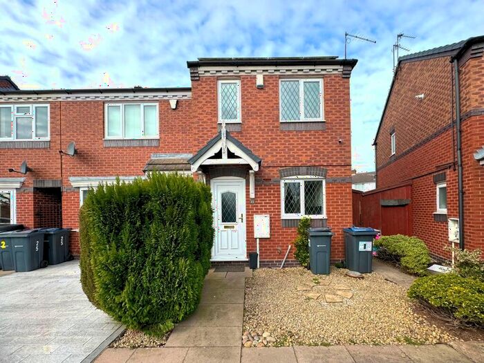 2 Bedroom End Of Terrace House To Rent In Gospel Lane, Birmingham, B27