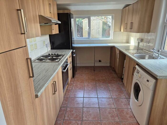 2 Bedroom End Of Terrace House To Rent In Park Street, Totterdown, Bristol, BS4