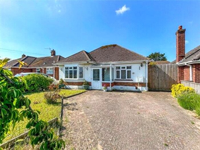2 Bedroom Bungalow For Sale In Mudeford Lane, Christchurch, Dorset, BH23
