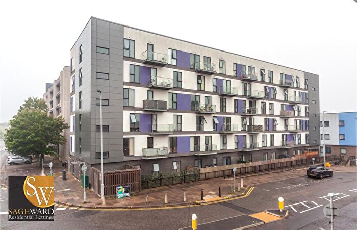 1 Bedroom Apartment To Rent In Brickdale House, Swingate, Stevenage, SG1