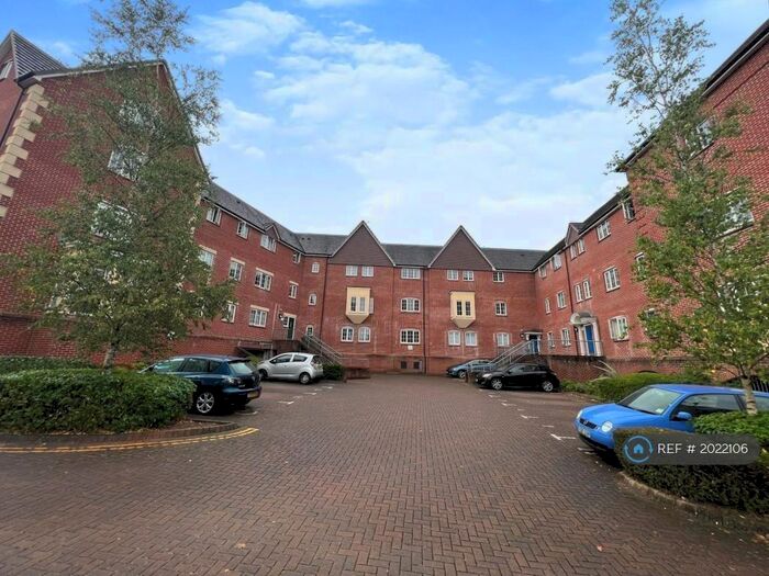2 Bedroom Flat To Rent In Crane House, Verwood, BH31