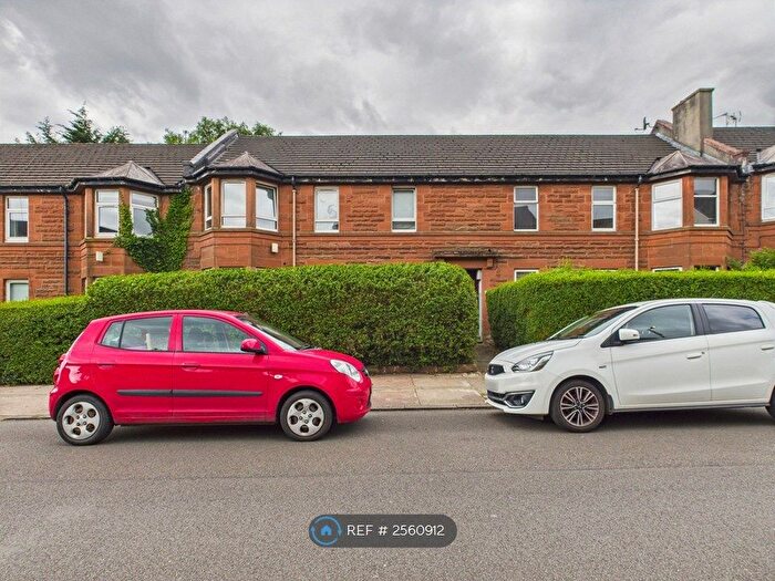 3 Bedroom Flat To Rent In Larchfield Avenue, Glasgow, G14