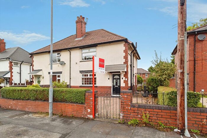 3 Bedroom Semi Detached House For Sale In Freeman Road, Dukinfield, Greater Manchester, SK16