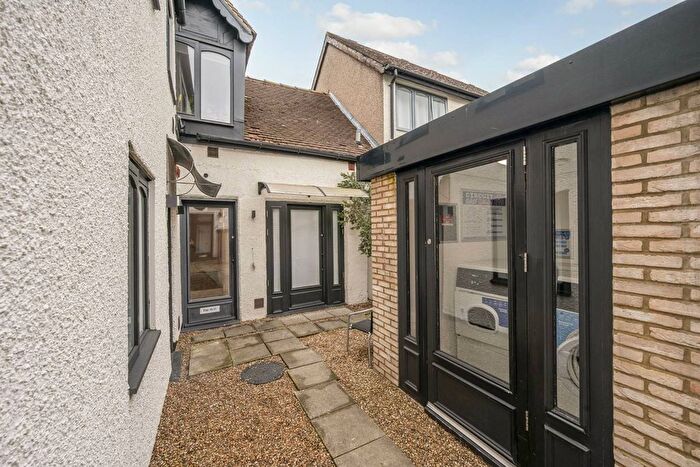 Studio To Rent In Durham Road, Wimbledon, London, SW20