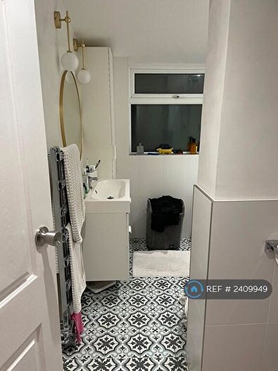 2 Bedroom Terraced House To Rent In Rosedale Road, Grays, RM17