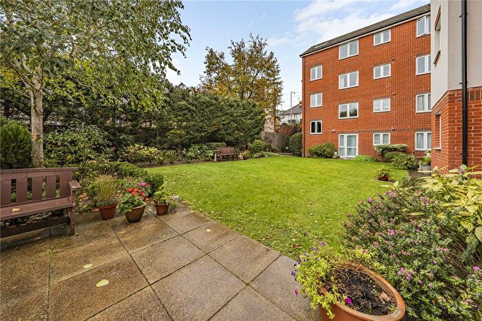 2 Bedroom Flat For Sale In Harefield Road, Middlesex, UB8