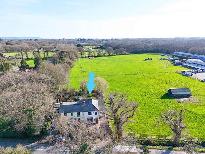 3 Bedroom Semi-Detached House For Sale In Bashley Cross Road, New Milton, BH25