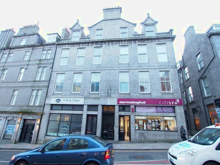 3 Bedroom Flat To Rent In Market Street, Top Floor Right, AB11