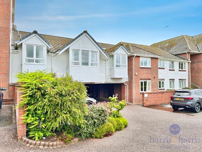 2 Bedroom Flat For Sale In Anning Road, Lyme Regis, DT7