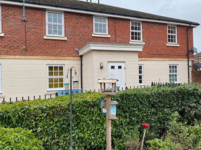 1 Bedroom Flat To Rent In Buscot Park Way, Daventry, Northants, At., NN11