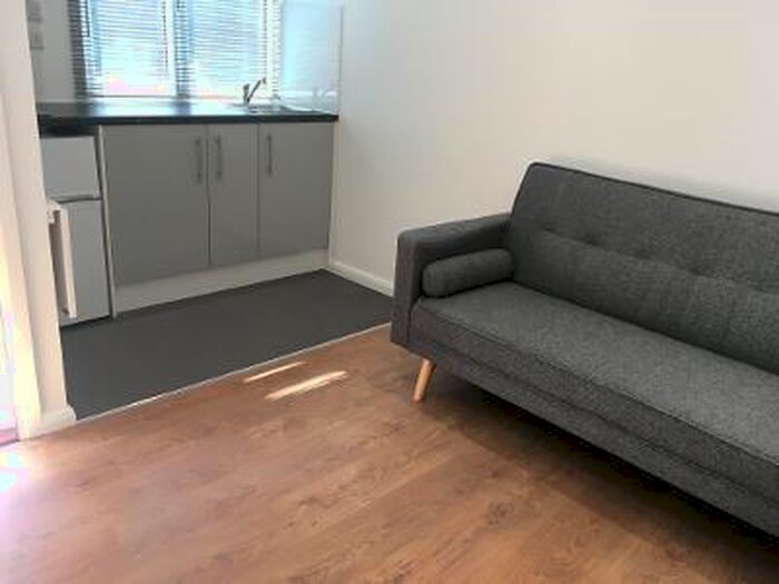 1 Bedroom Flat To Rent In Very Near Oldfield Lane South Area, Greenford, UB6