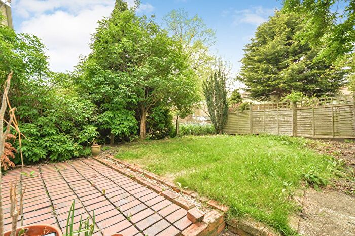 1 Bedroom Flat To Rent In Brandram Road, London, SE13