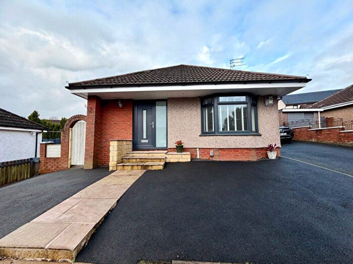 2 Bedroom Bungalow For Sale In Strathmore Crescent, Airdrie, ML6