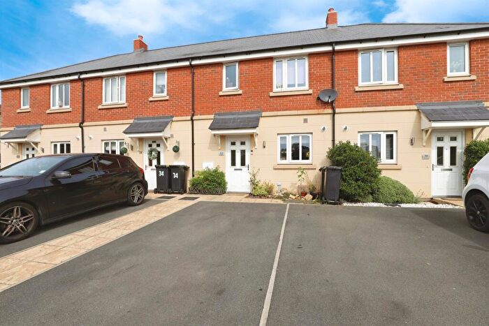 2 Bedroom Terraced House For Sale In Honeysuckle Way, Raunds, Wellingborough, NN9
