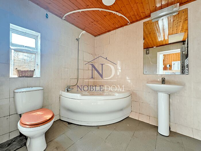 2 Bedroom Terraced House For Sale In Bristow Road, Hounslow, TW3