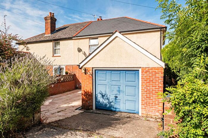 3 Bedroom Semi Detached House For Sale In Devizes Road, Salisbury, SP2