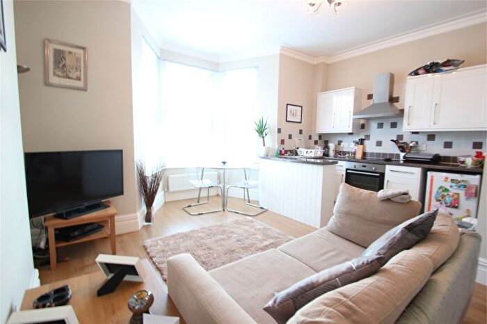 1 Bedroom Flat To Rent In Cumberland Road, Bristol, BS1